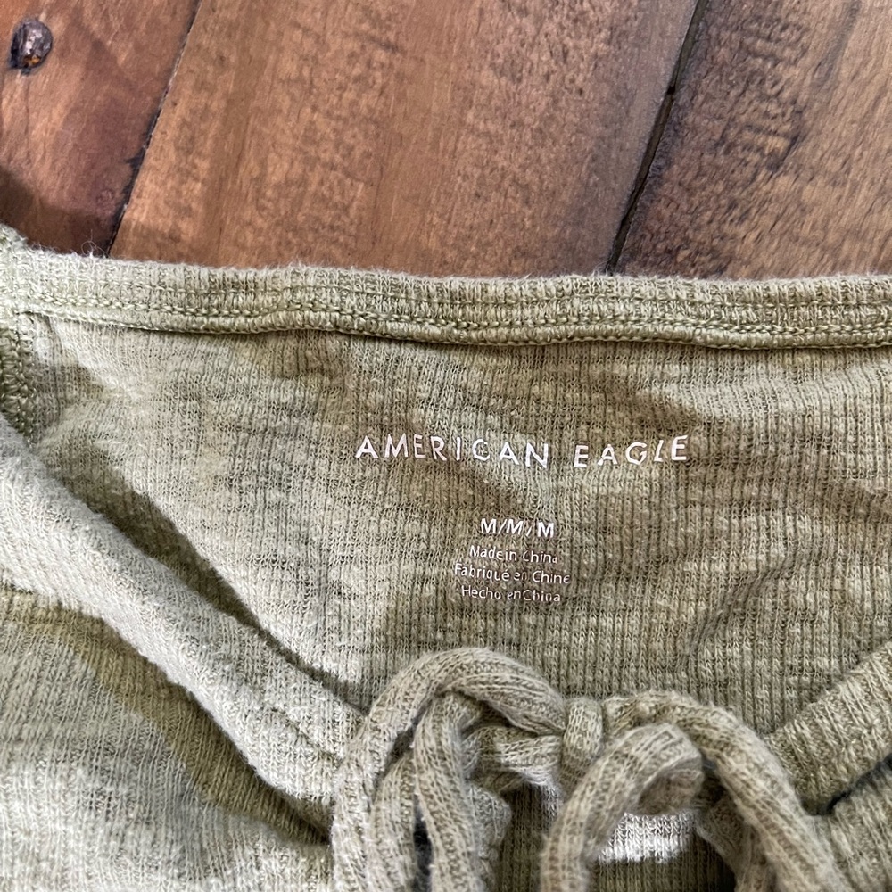 AE Keyhole Tank Top - Picture 5 of 6